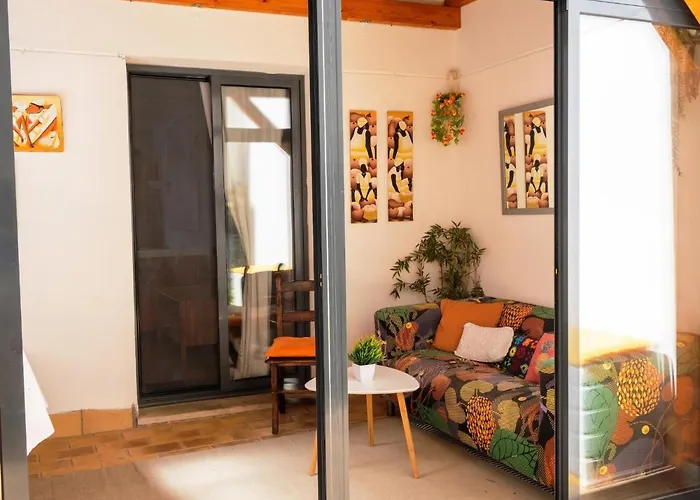 Magnifico Apartamento Frente Al Mar En Cadiz Con Plaza De Garaje Incluida